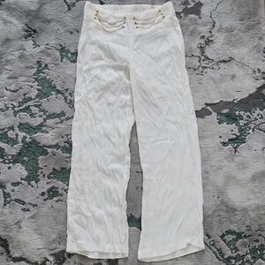 Bebe White Pants with Gold Chain Detail Size Small